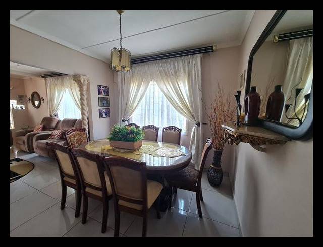 3 BEDROOM HOUSE FOR SALE IN WOODVIEW
